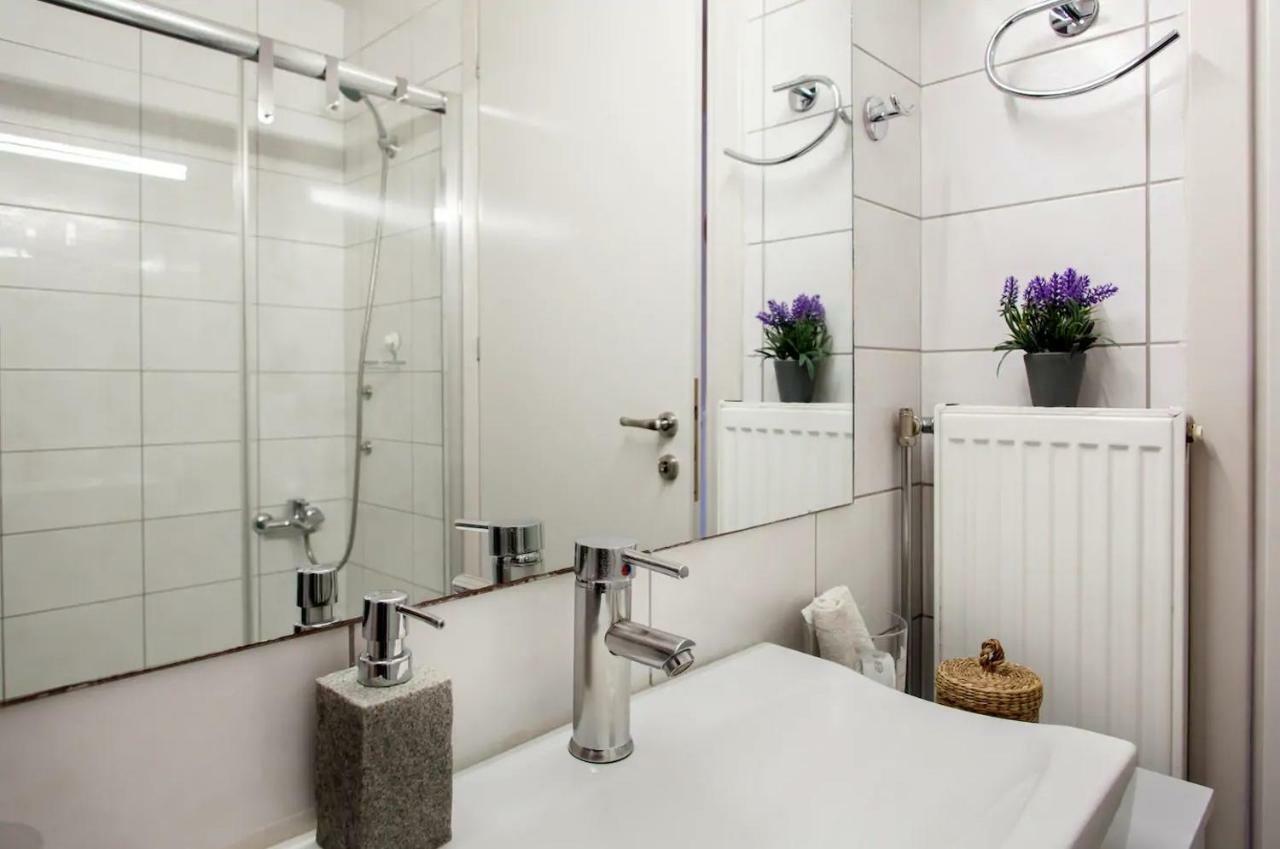 Stylish Boutique Condo كاندية المظهر الخارجي الصورة